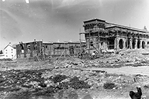 Obras en la calle Real, la plaza Mayor y las escuelas. Fotografa de Antonio Faura